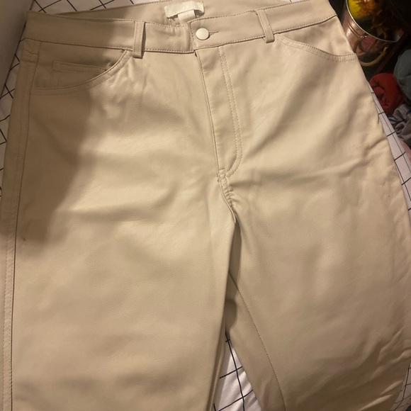 Cream colour, H&M leather pants - Picture 8 of 9